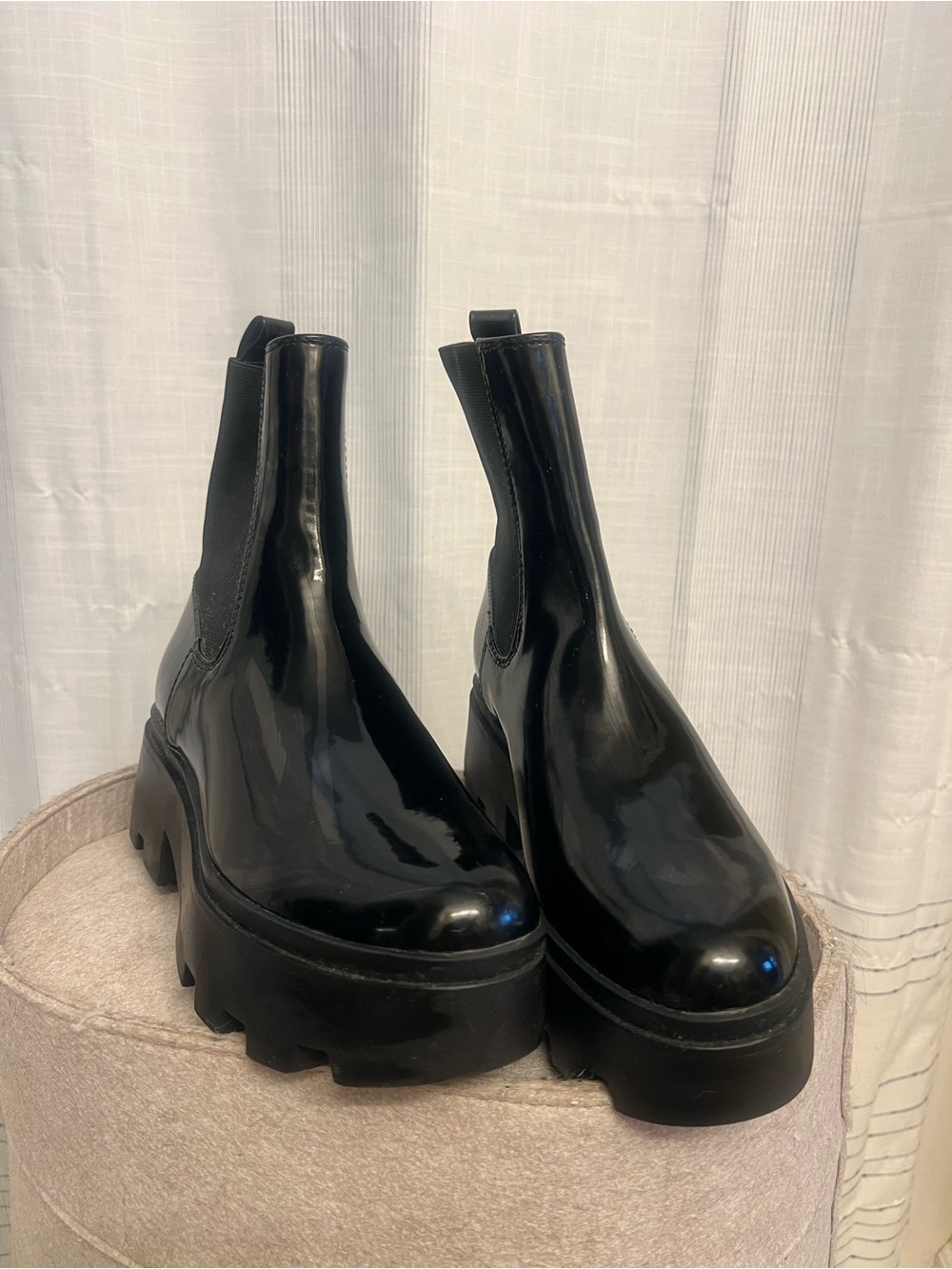 BRAND NEW Open Edit Pull-On Chelsea Platform Boots! The shine is gorgeous!